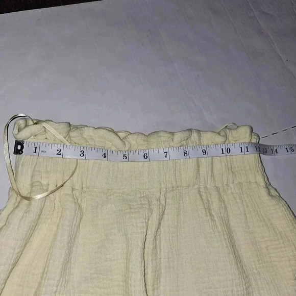 VICI Yellow Paperbag Waist 100% Cotton Womens Shorts‎ Sz Small - Picture 10 of 12